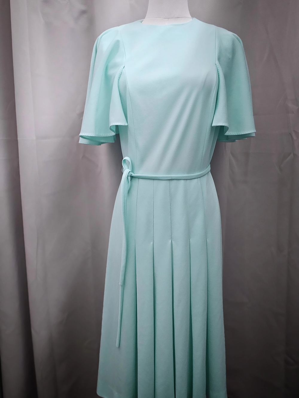 VTG Mint Green Flutter-Sleeve Midi Dress